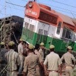 خروج عربات قطار بورفا اكسبريس عن القضبان