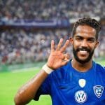 نواف العابد لاعب الهلال والمنتخب السعودي صاحب القميص رقم 10 نواف العابد