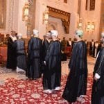 السلطان العماني الجديد يستقبل العزاء بقصر العلم العامر السلطان العماني الجديد