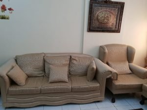 أثاث مستعمل