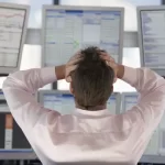 تجارب حقيقية: قصص مستثمرين مع منصات التداول النصابة وكيفية تجنبها منصات التداول النصابة