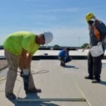 أفضل شركة عزل فوم بالرياض: الجودة والعمر الطويل في حماية الأسطح شركة عزل فوم بالرياض