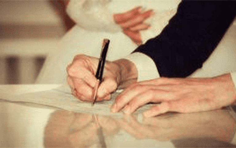 دليل شامل حول استخراج تصريح زواج والتجنيس ودور معقّب تصريح زواج