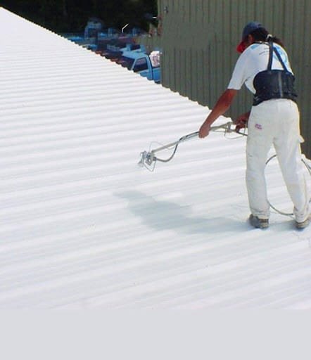 شركة عزل اسطح بالرياض – حماية مضمونة وجودة تدوم شركة عزل اسطح بالرياض